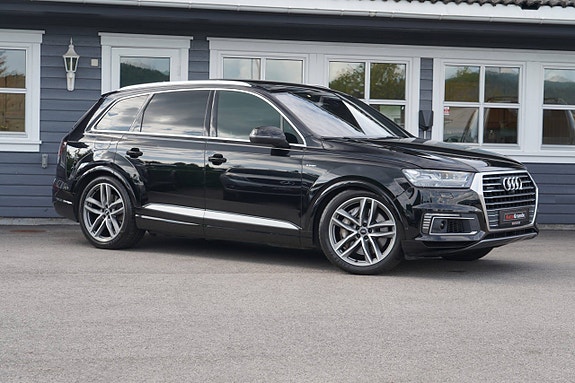 Audi Q7 3 of 24