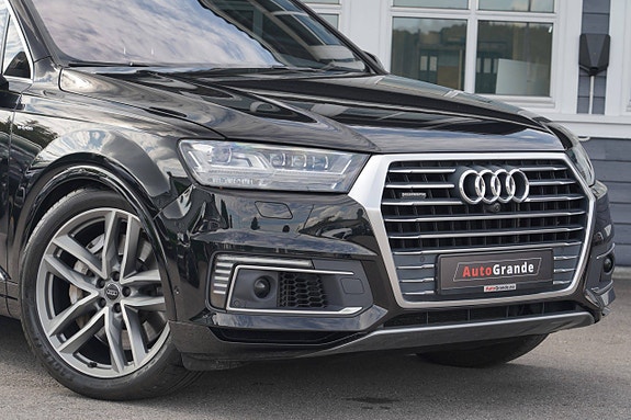 Audi Q7 4 of 24