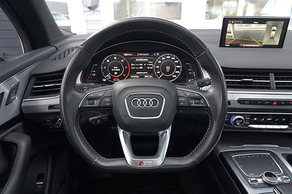Audi Q7 10 of 24