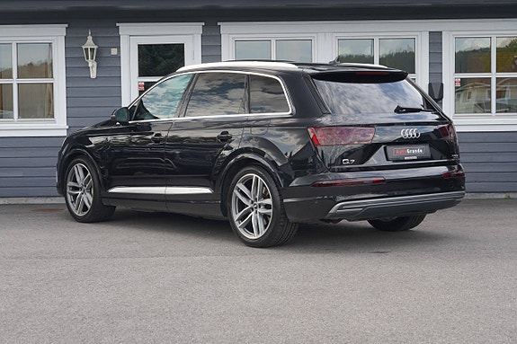 Audi Q7 7 of 24