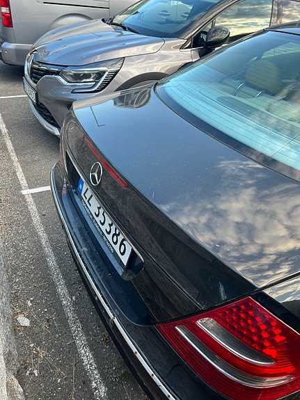 Mercedes-Benz E270 3 of 6
