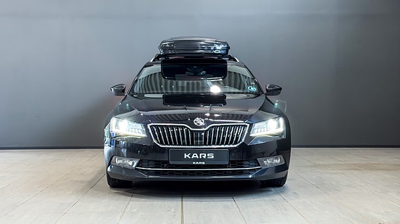 Skoda Superb 8 of 30