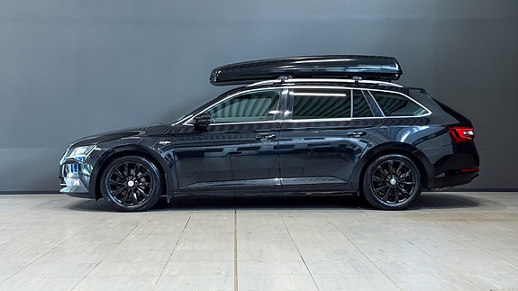 Skoda Superb 2 of 30