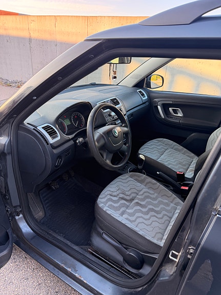 Skoda Fabia 10 of 28