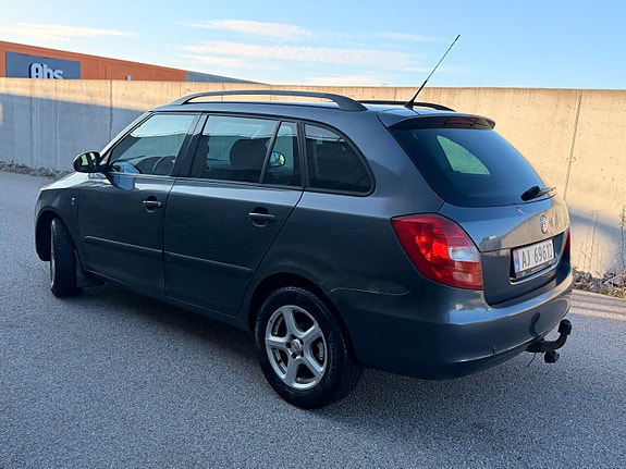 Skoda Fabia 4 of 28