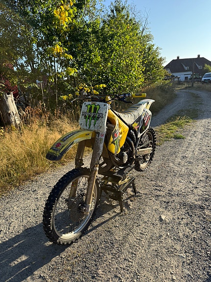 Suzuki Rm 125 3 of 5