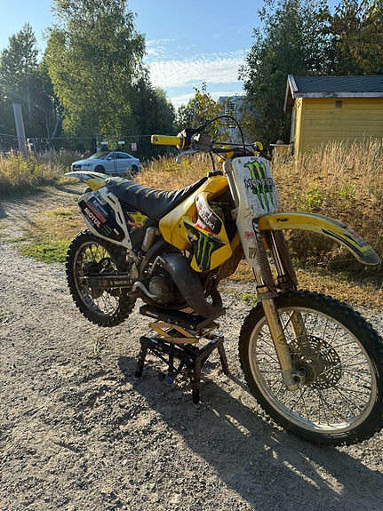 Suzuki Rm 125 4 of 5