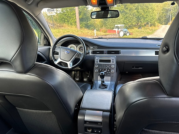 Volvo V70 15 of 21