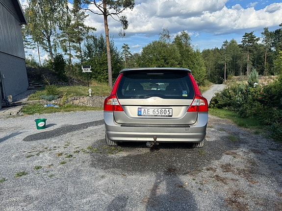Volvo V70 3 of 21