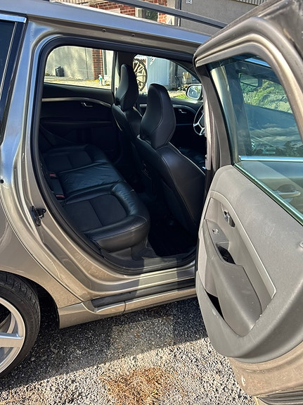 Volvo V70 14 of 21