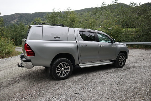 Toyota HiLux 6 of 26