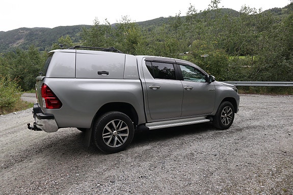 Toyota HiLux 5 of 26