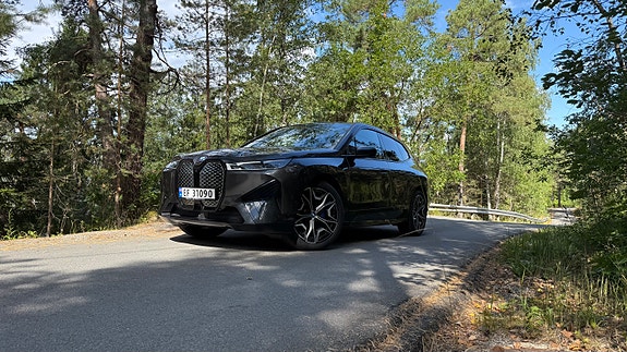 BMW iX 3 of 30