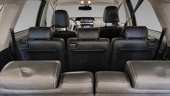 Toyota Prius+ Seven 23 of 26