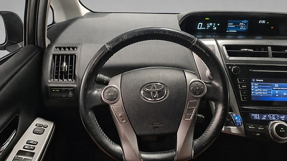 Toyota Prius+ Seven 14 of 26