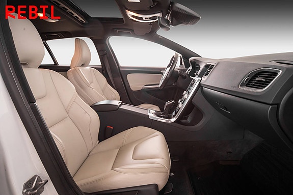 Volvo V60 23 of 26