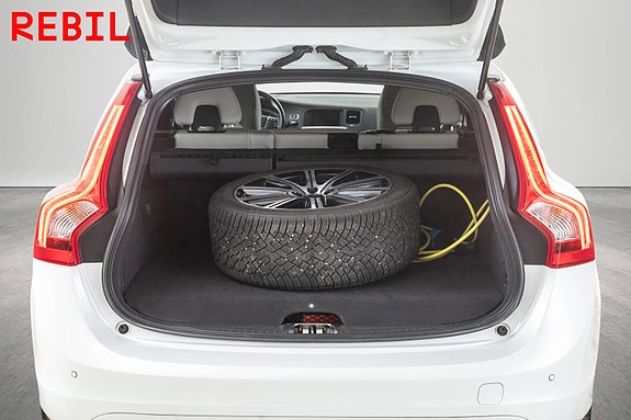 Volvo V60 24 of 26