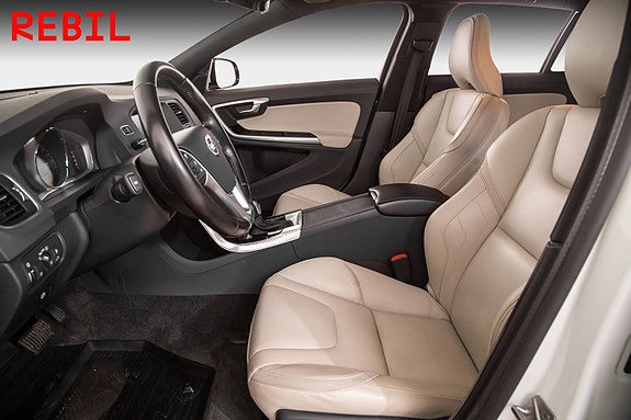 Volvo V60 8 of 26