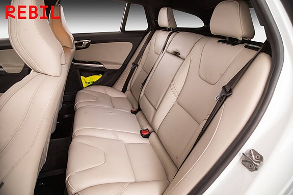 Volvo V60 10 of 26