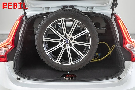 Volvo V60 25 of 26
