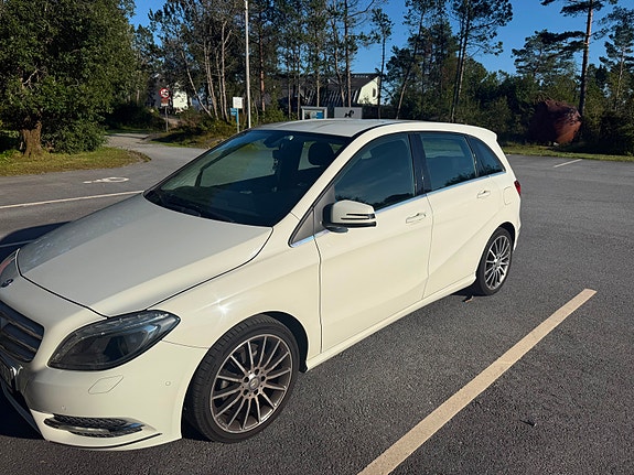 Mercedes-Benz B180 6 of 11