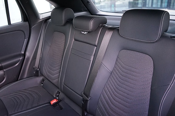 Mercedes-Benz EQA250 14 of 19