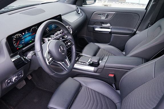 Mercedes-Benz EQA250 12 of 19