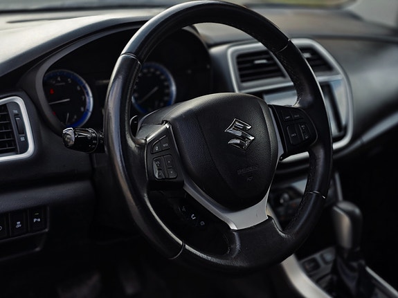 Suzuki SX4 S-Cross 12 of 30