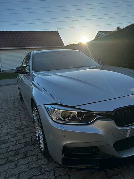 BMW 320i 6 of 27