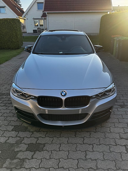 BMW 320i 2 of 27