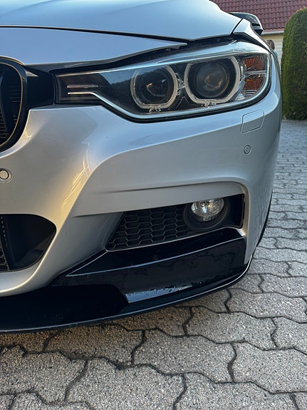 BMW 320i 8 of 27