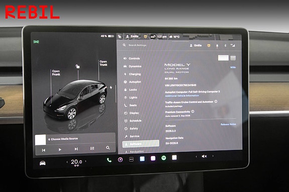 Tesla Model Y 13 of 27