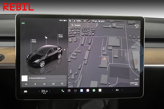 Tesla Model Y 15 of 27