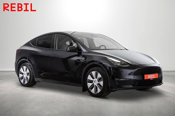 Tesla Model Y 4 of 27