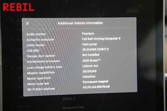 Tesla Model Y 16 of 27