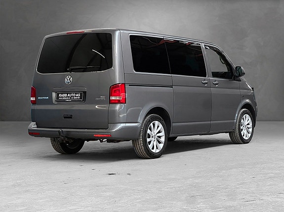 Volkswagen Multivan 8 of 30