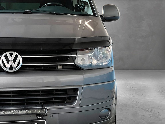 Volkswagen Multivan 4 of 30
