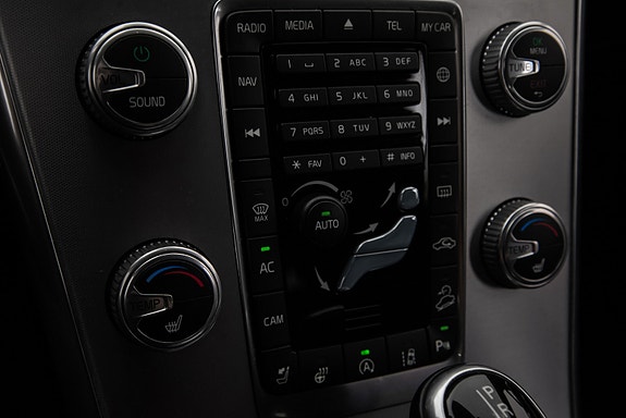 Volvo XC60 24 of 29