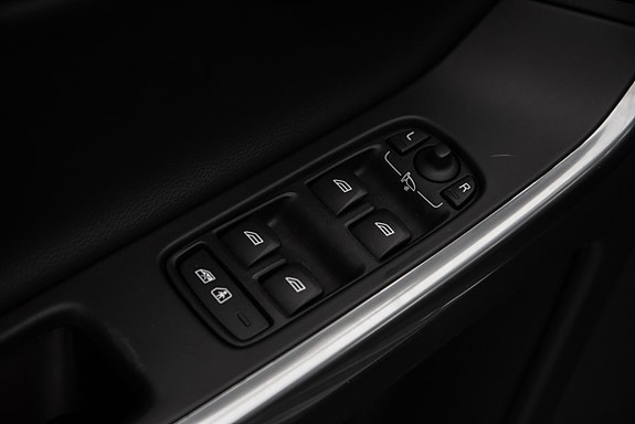 Volvo XC60 13 of 29