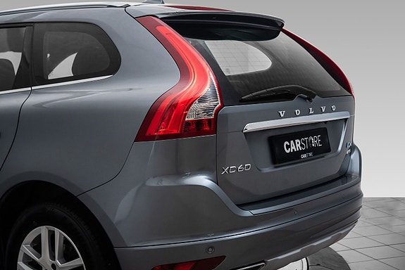 Volvo XC60 4 of 29