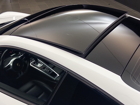 Porsche 911 Carrera 23 of 30