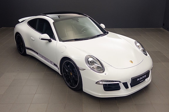 Porsche 911 Carrera 2 of 30