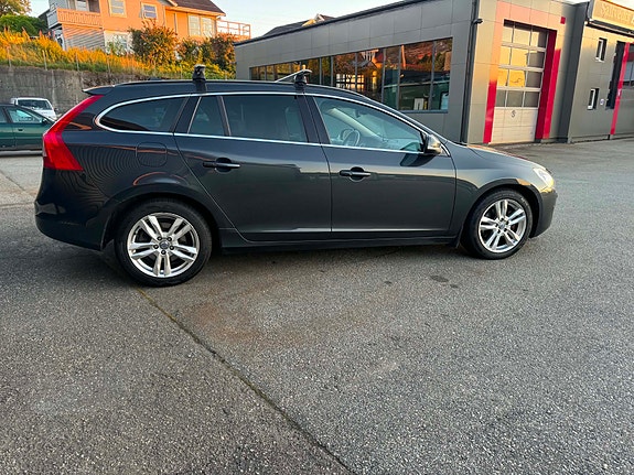 Volvo V60 15 of 30