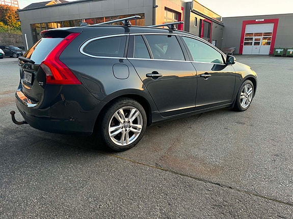 Volvo V60 14 of 30