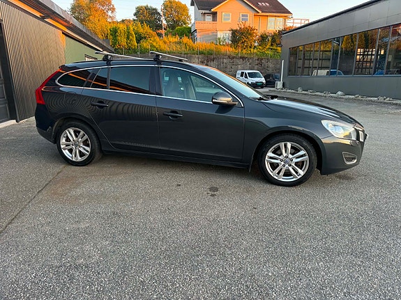Volvo V60 16 of 30
