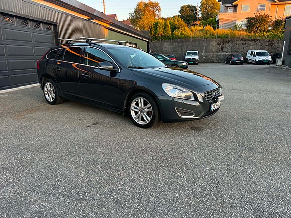 Volvo V60 17 of 30