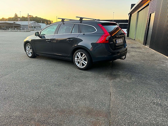 Volvo V60 5 of 30
