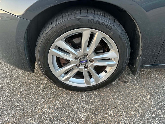 Volvo V60 23 of 30