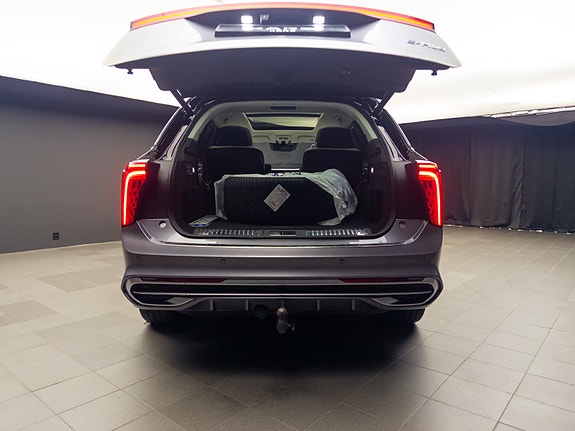 Hongqi E-HS9 7 of 30