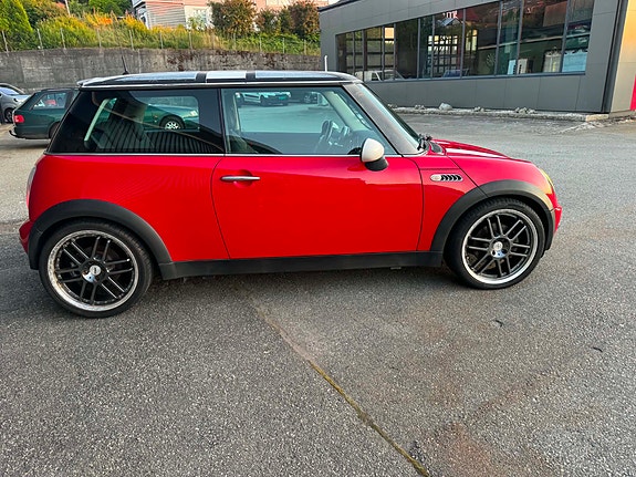 MINI Cooper 12 of 30